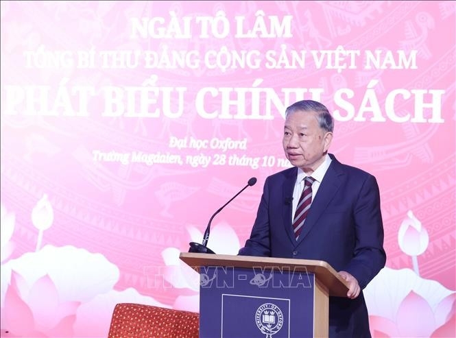 Vietnam a sincere, trustworthy partner of UK: Party leader